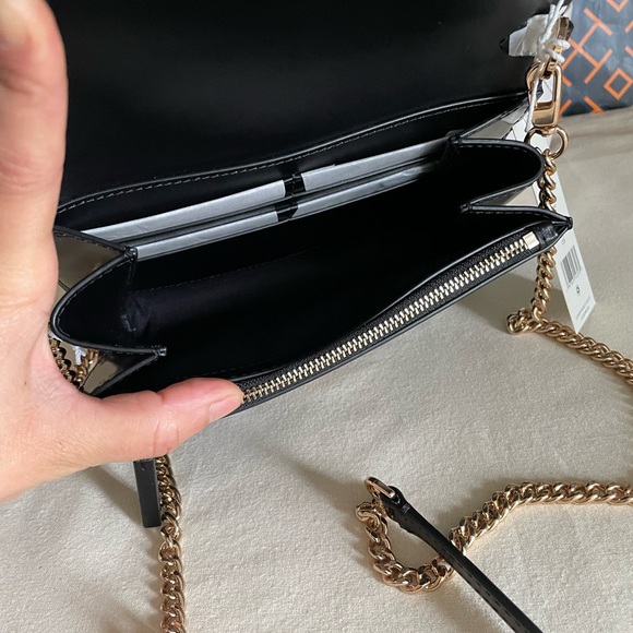 NWT , tory burch Emerson patent chain wallet ( black) crossbody - Picture 6 of 13